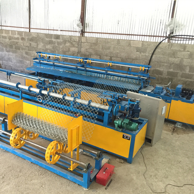 High Quality Auto Chain Link Fence Netting Machine