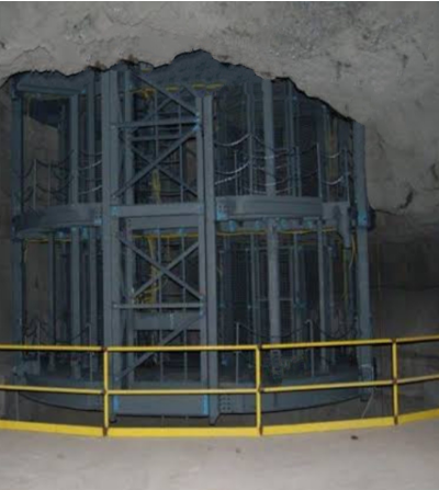 High speed shaft cage with guide and bontuns giant goods lift in mining
